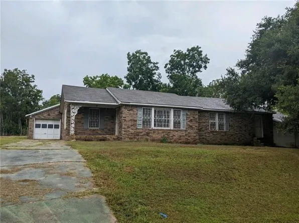 812 6th St, Natchitoches, LA 71457