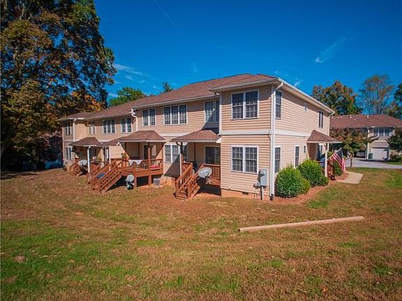 2nd image of 122 Farm Ln #37