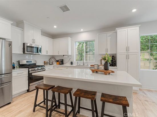 16044 Narni Ln, Fontana, CA 92336