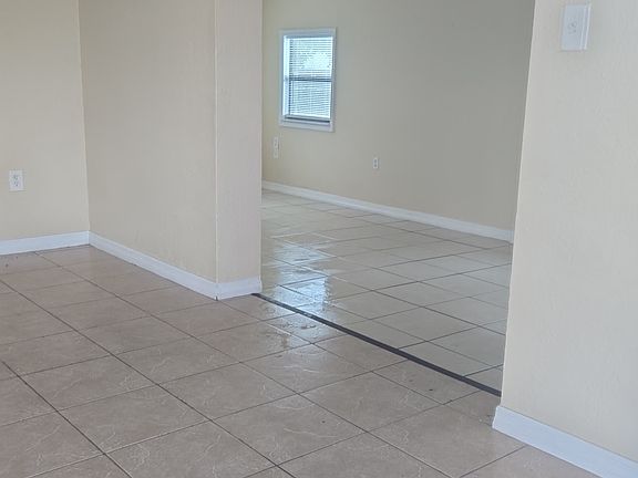 5th image of 21503 Mallory Ave
