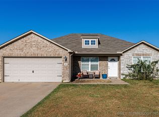 1615 W 5th St, Skiatook, OK 74070