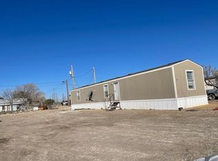 105 S Walnut St, Pecos, TX 79772