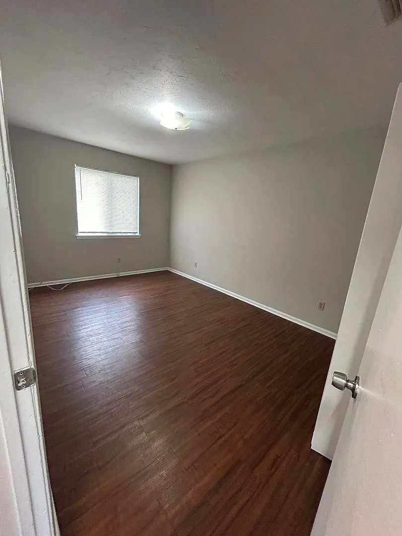 1445 Willow Bend Way — Photo 4