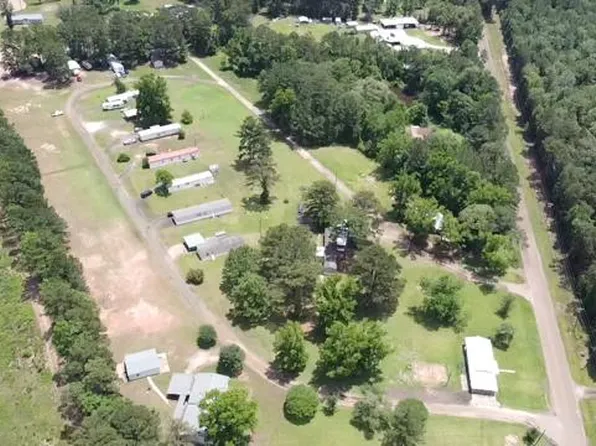 456 Jeans Trailer Park, Hemphill, TX 75948