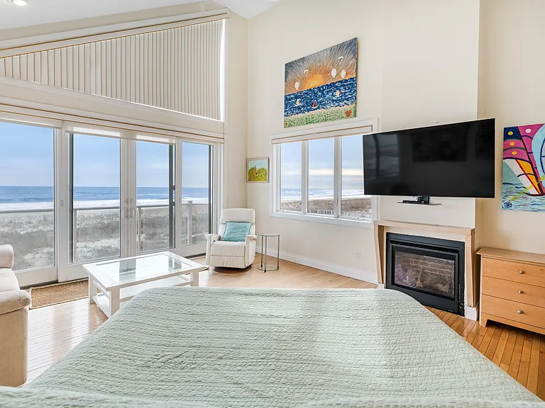 915 Dune Rd — Photo 18