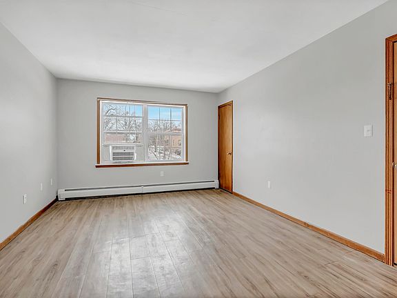 3rd image of 2500 Olive St