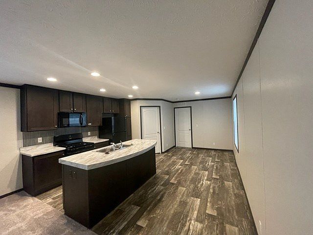1st image of 516 Courtland Ln #388