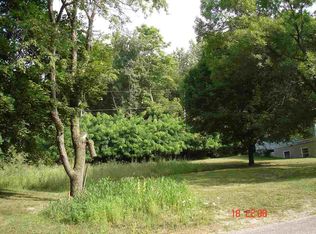 402 E Foster Rd, Iowa City, IA 52245