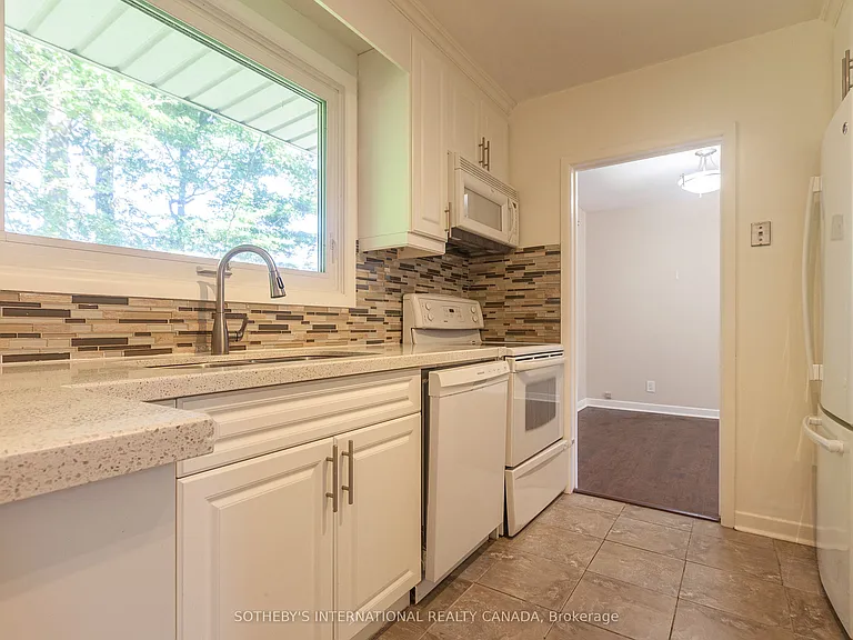 1461 Moss Glen Rd — Photo 8