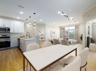 215 S Westmore Ave #2B-2BA-1270SQFT, Lombard, IL 60148
