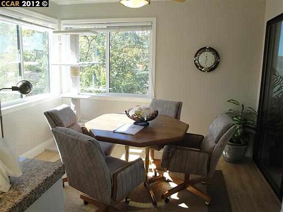 3rd image of 3520 Rossmoor Pkwy APT 1