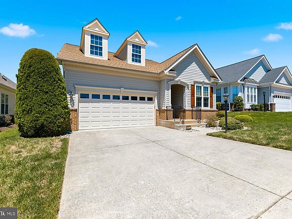 2nd image of 13484 Fieldstone Way