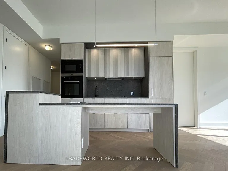 11 Yorkville Ave #5302 — Photo 15