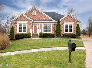 12018 Parkland Ct, Middletown, KY 40243