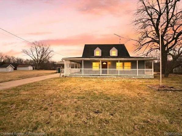 44103 Tyler Rd, Van Buren Township, MI 48111