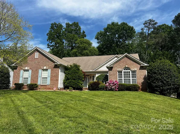 10829 Carmody Ct, Charlotte, NC 28277