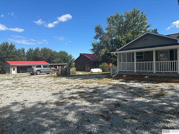 4th image of 414 County Road 15