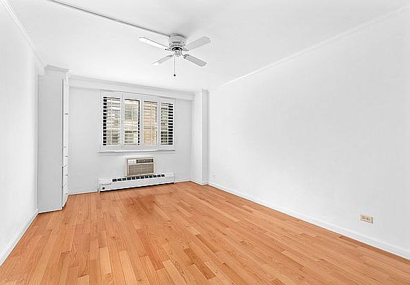 4th image of 16 W 16th St APT 12JN