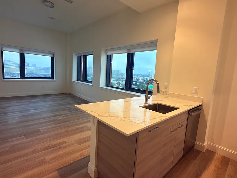 1077 Commonwealth Ave #306D — Photo 6