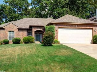 7 Waterbury Ct, Little Rock, AR 72223