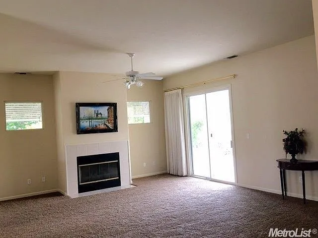 3401 Harvest Hickory Dr photo 1