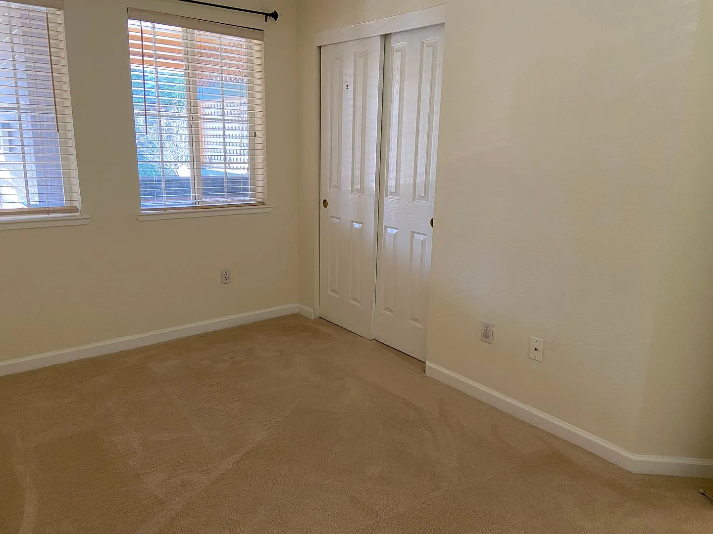 Spacious 3 bed/3 bath condo in San Ramon — Photo 4