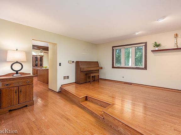 4th image of 5507 Riverview Dr