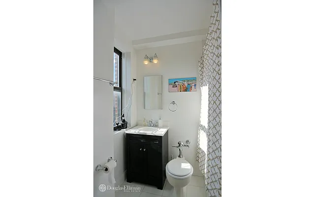 Rented by Douglas Elliman | media 5