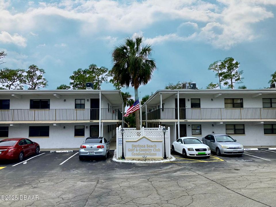 1st image of 1504 Virginia Ave APT 214