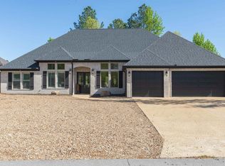 67 Elcano Dr, Hot Springs Village, AR 71909