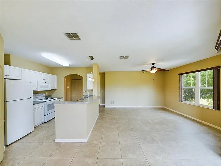 5020 Fairways Cir #J205 — Photo 11