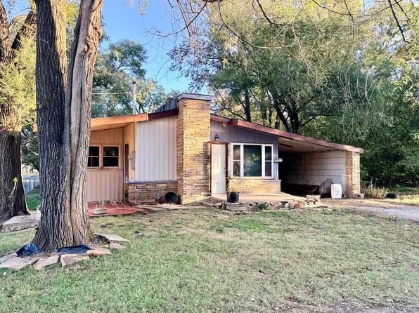 216 Jefferson Street, Greenfield, MO 65661