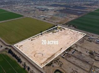 2154 Dogwood Rd, El Centro, CA 92243