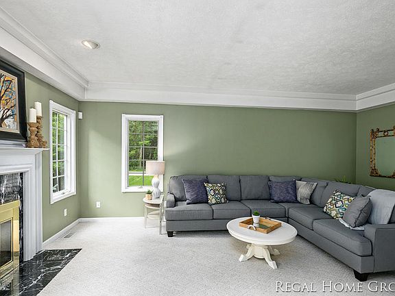 4th image of 1425 Park Forest Ct NE