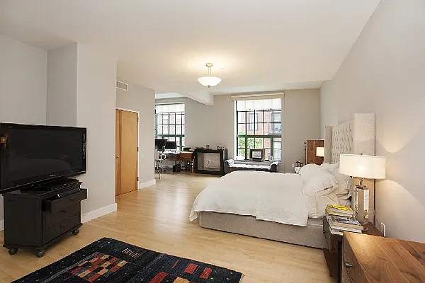 Rented by Flat Iron Real Estate | media 5