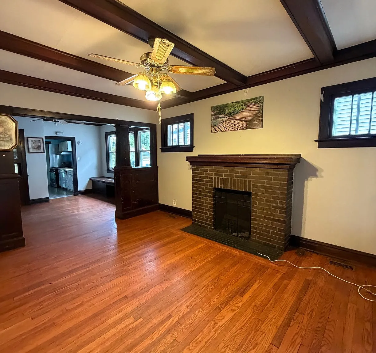 5 bed, 1577 sqft, $2,795 — Photo 2