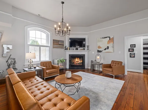 813 Brewer Ave APT B, Wake Forest, NC 27587