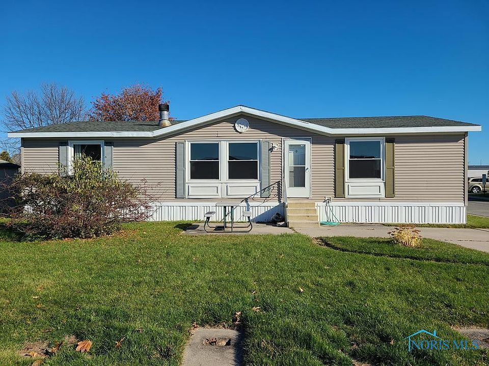 1st image of 1912 Woodridge Cres