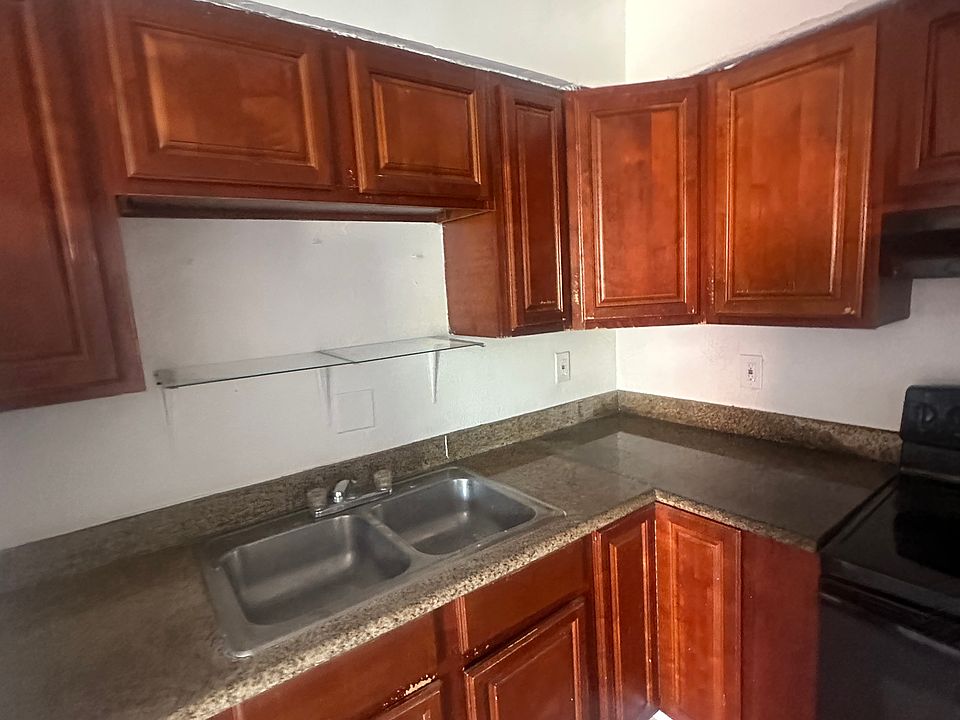 1st image of 1228 Angus Dr APT C