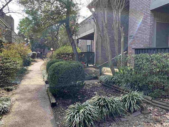 3rd image of 4783 Eagle Crest Dr APT 1