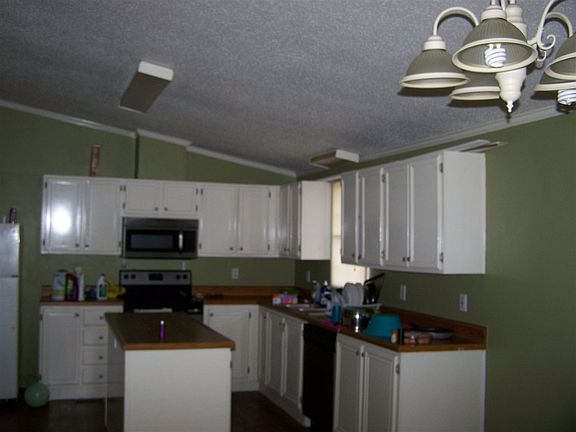 3rd image of 483 Tumble Rock Dr