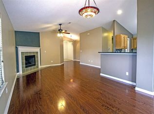 1071 Cobblestone Dr, Pensacola, FL 32514
