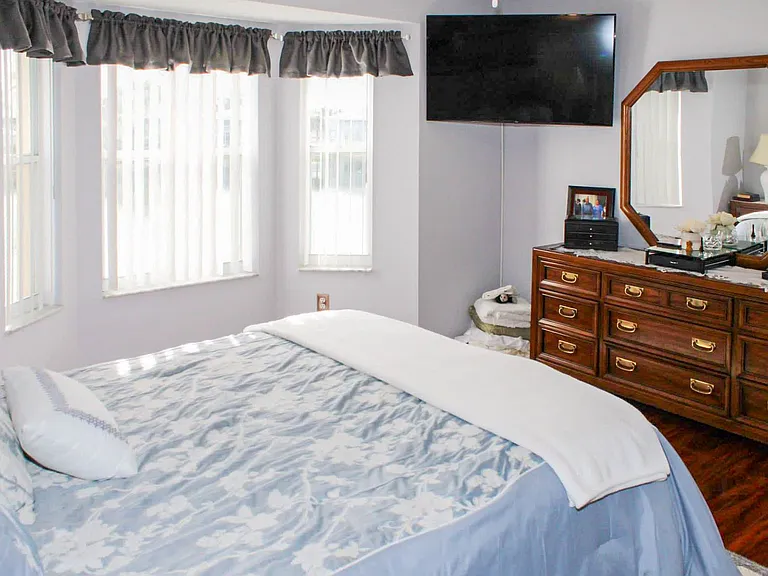 885 New Waterford Dr #201 — Photo 13