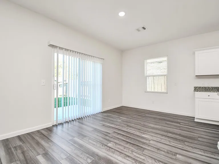 7802 Hightree Dr — Photo 20