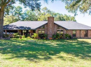 385 Flenniken St, Gladewater, TX 75647