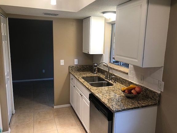 3rd image of 1589 N Normandy Blvd