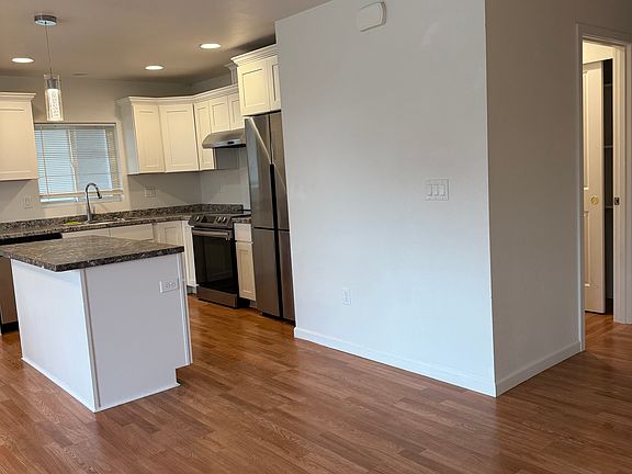 2nd image of 710 8th St