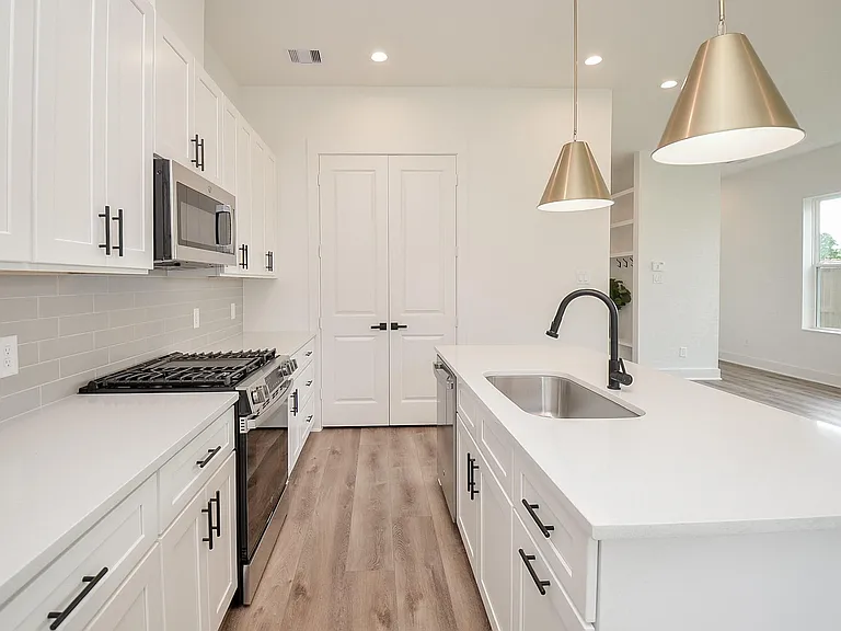 7703 Inwood Grove Ln — Photo 15