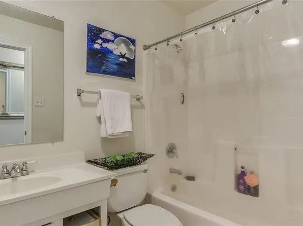 318 Schumacher Dr, Burleson, TX 76028