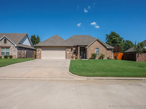 405 Wandering Way, Ardmore, OK 73401
